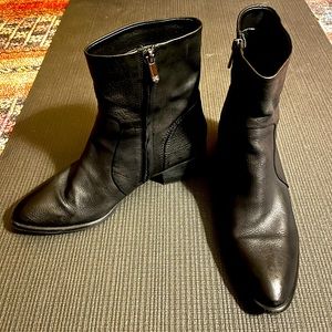 Sam Edelman black leather ankle boots, size 9